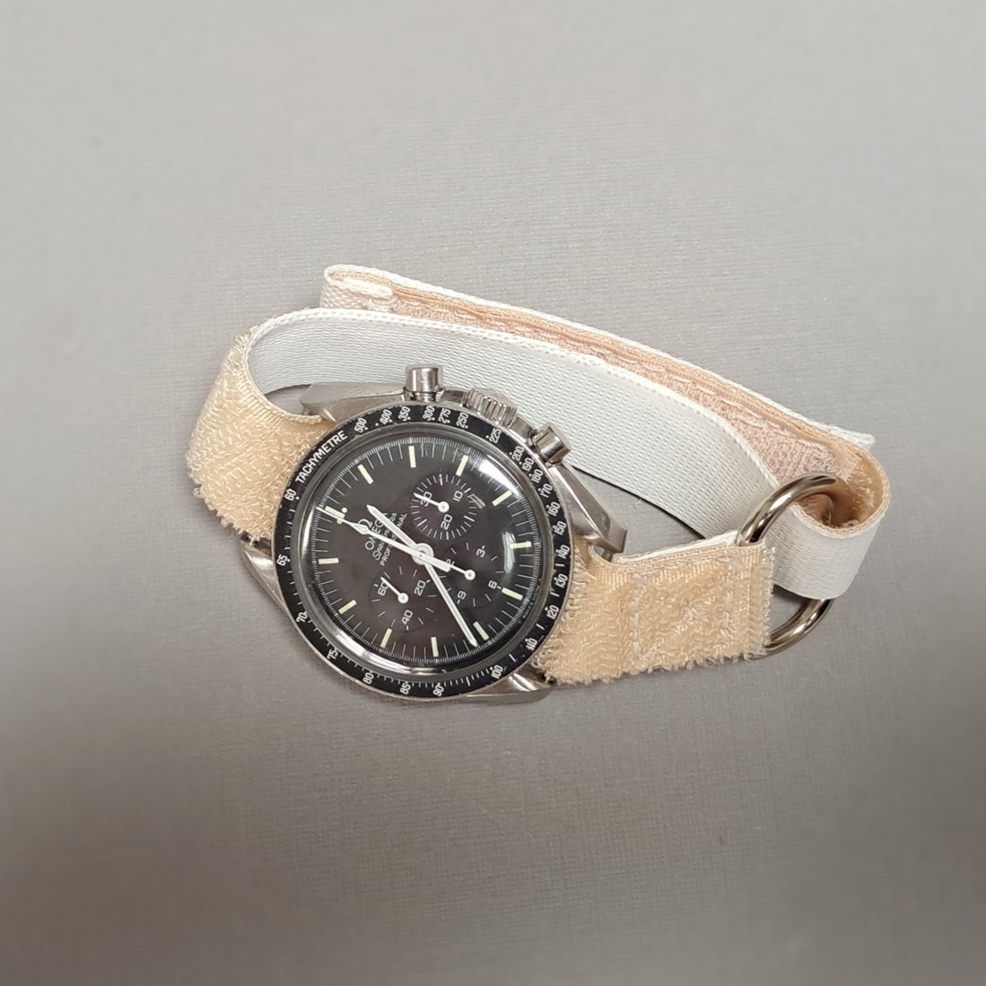 White NASA watchband (Short Lunar Training)
